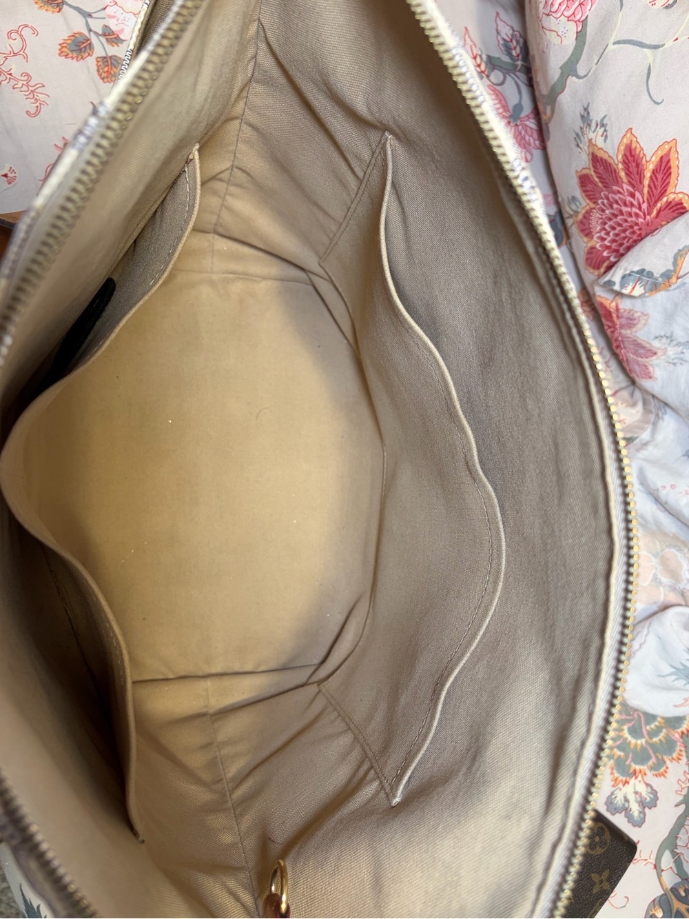 Louis Vuitton Beige/Gray Damier Azur Totally MM - Picture 7 of 14